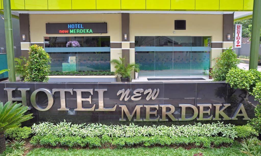 Hotel New Merdeka Pati Zewnętrze zdjęcie